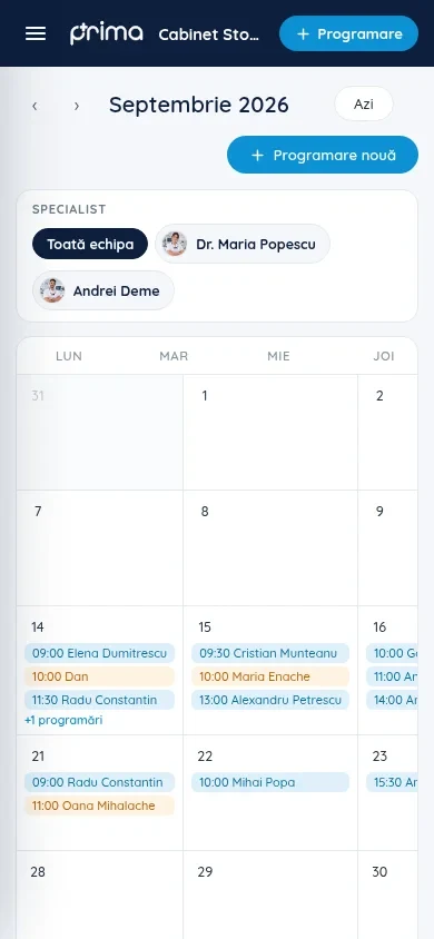 Același calendar deschis pe telefon